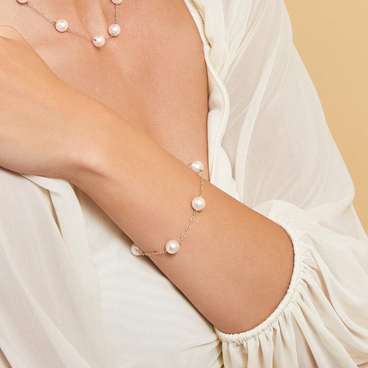 Elegant Japanese Akoya White Pearl Tin Cup Bracelet, 7.0–8.0mm