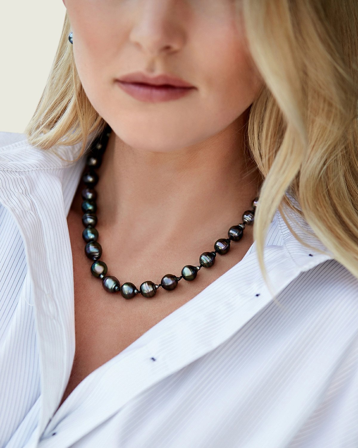 Elegant Dark Tahitian Circled Baroque Pearl Necklace, 9.0–11.0mm