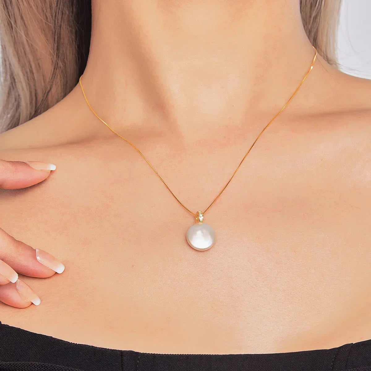 Natural Freshwater Pearl 12.0–13.0mm Large Baroque Button Pendant